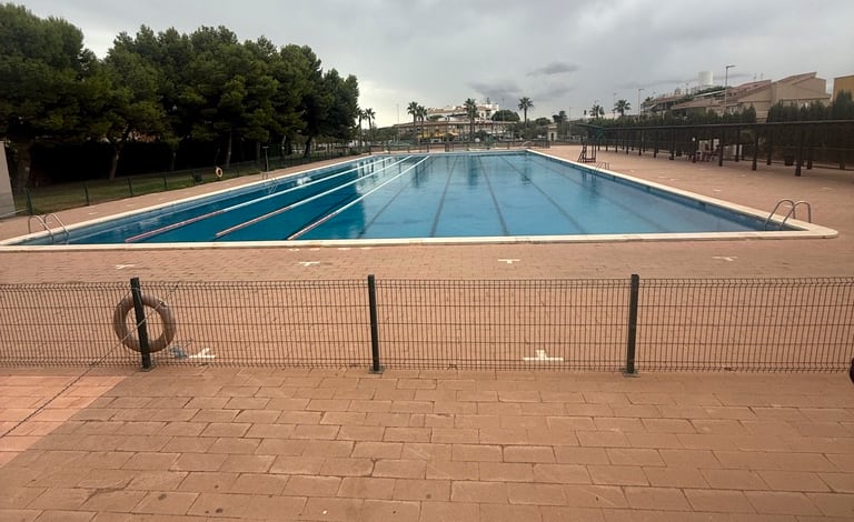 The outdoor pool at Punta Calera